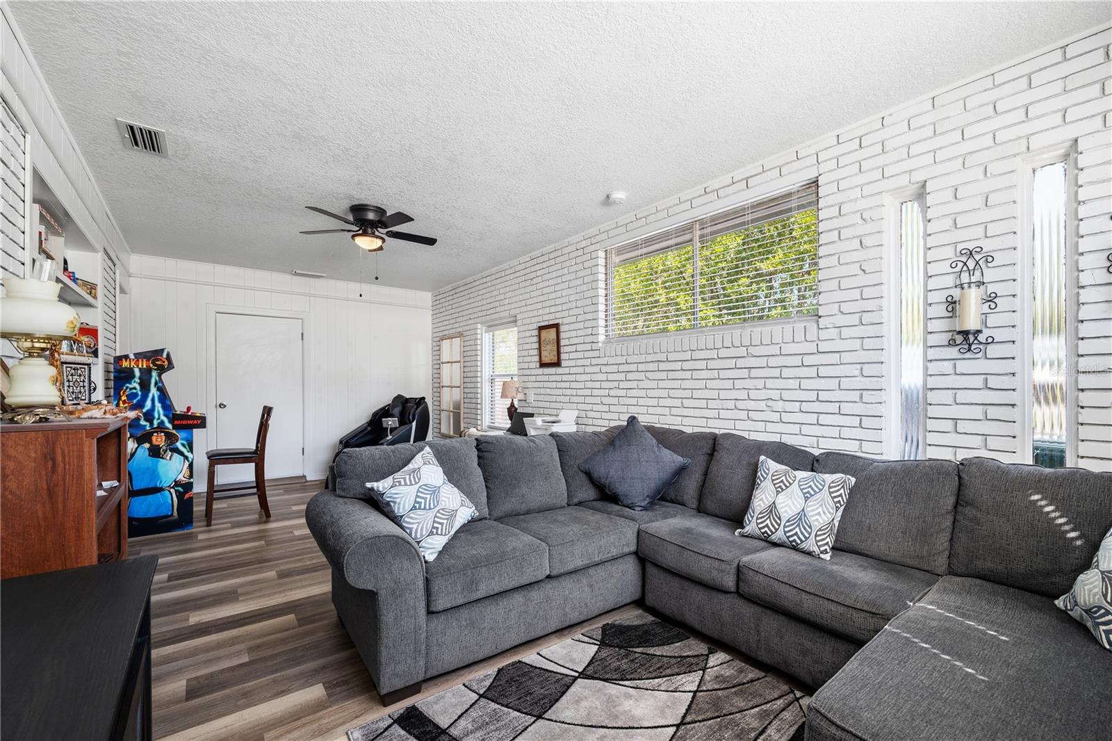 Image 6 of 60 For 1516 Prospect Street