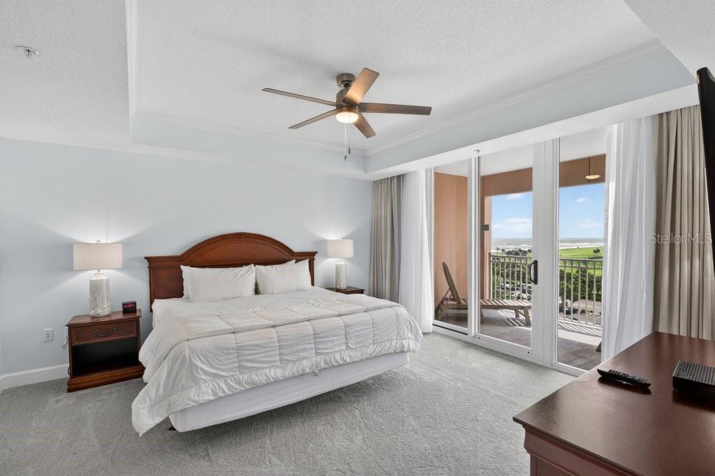 Image 27 of 70 For 200 Ocean Crest Drive 517