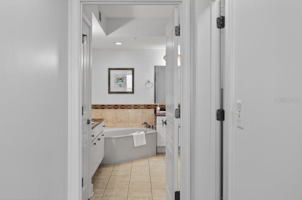 Image 30 of 70 For 200 Ocean Crest Drive 517