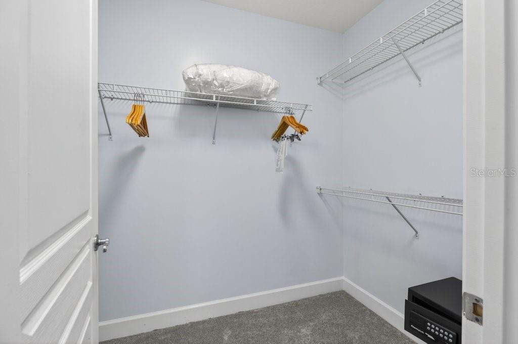 Image 31 of 70 For 200 Ocean Crest Drive 517