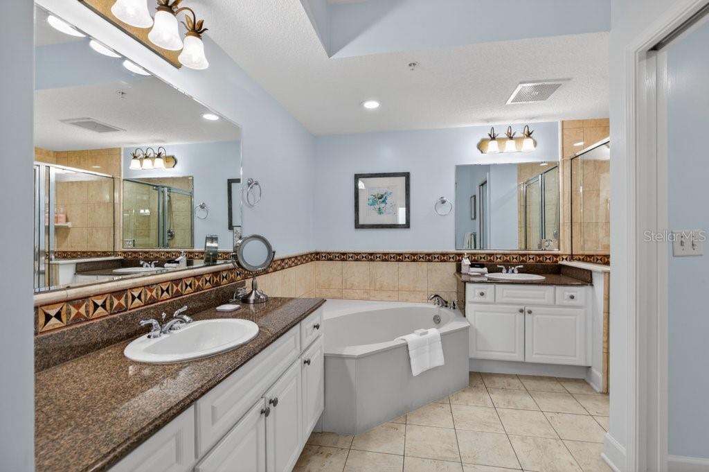 Image 32 of 70 For 200 Ocean Crest Drive 517