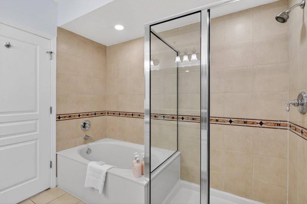 Image 48 of 70 For 200 Ocean Crest Drive 517