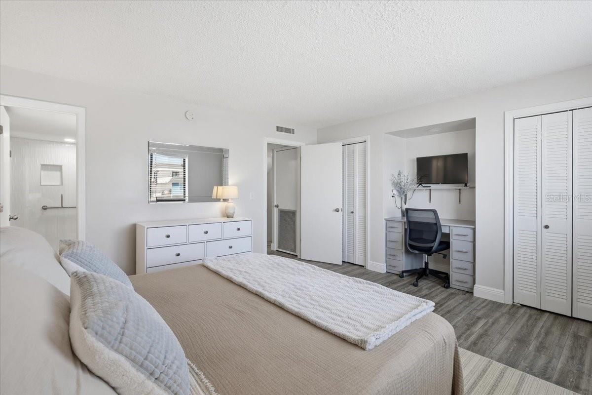 Image 37 of 58 For 3500 Ocean Shore Boulevard 204