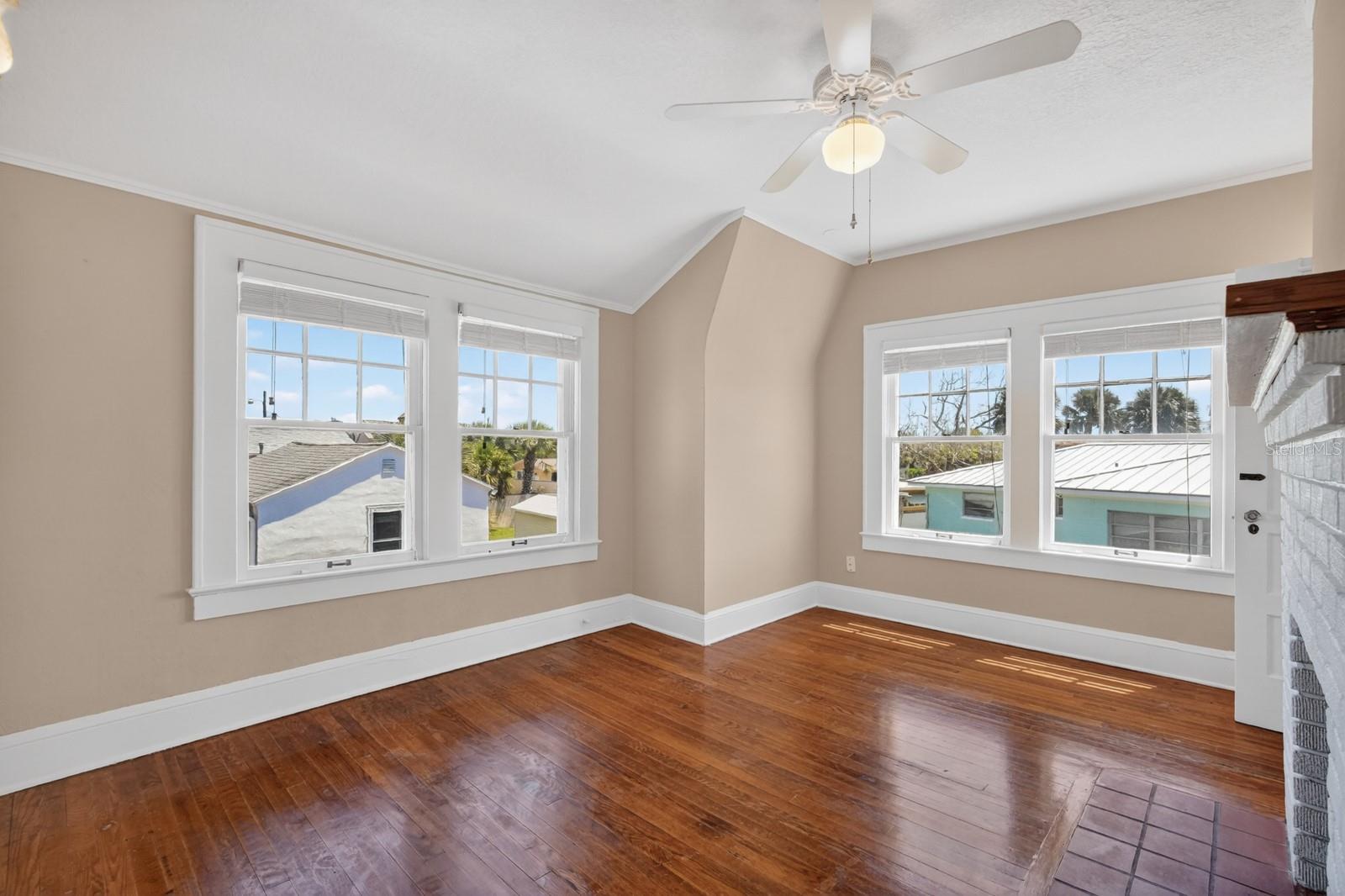 Image 36 of 92 For 1225 Gamble Place