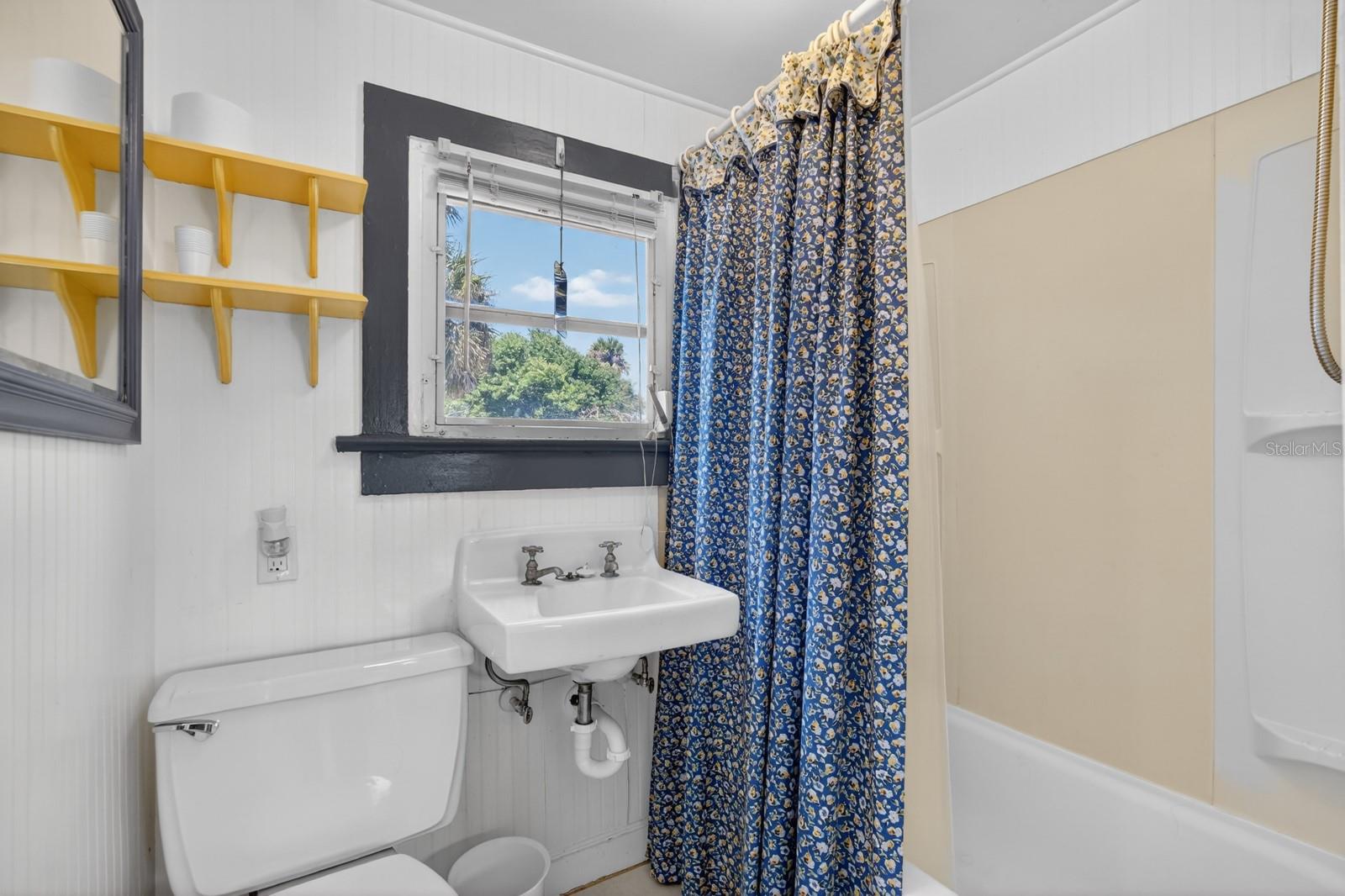 Image 70 of 92 For 1225 Gamble Place