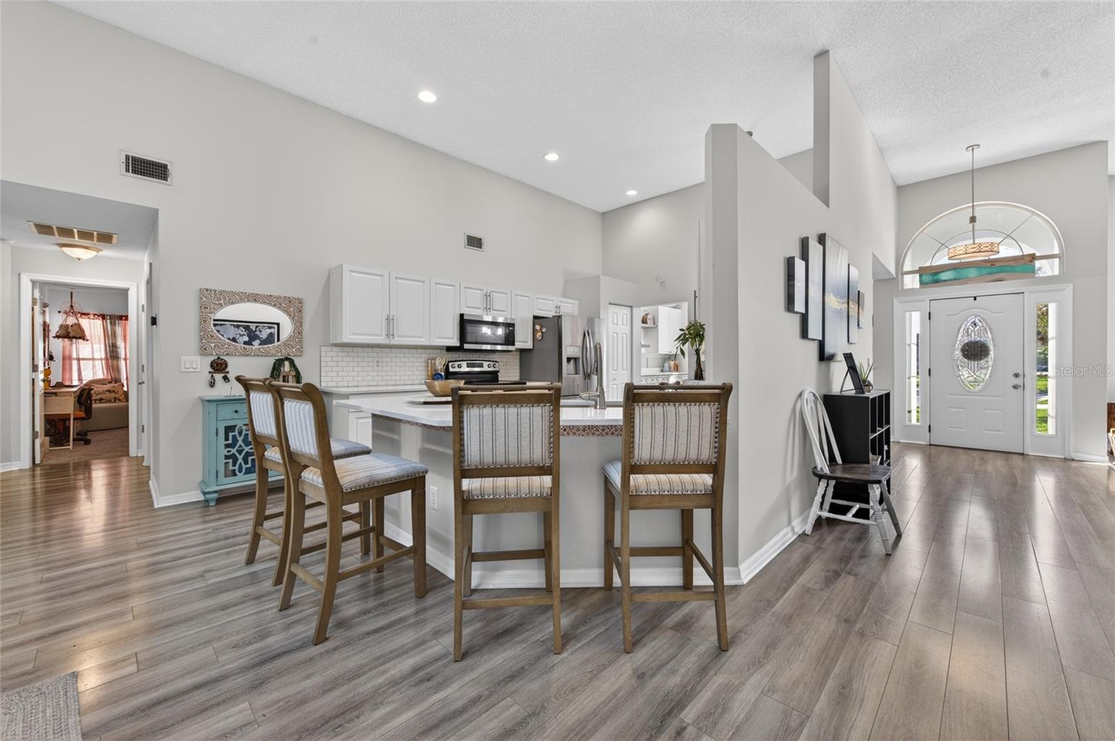 Image 15 of 31 For 5 Farr Place