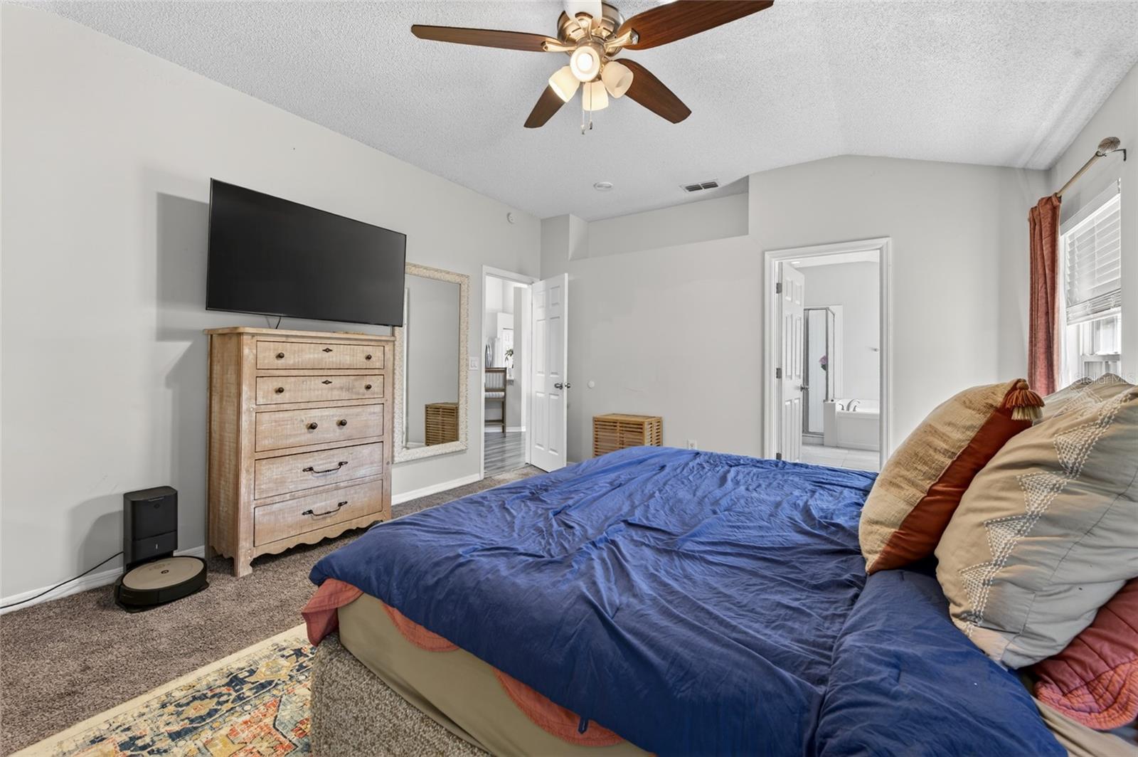 Image 17 of 31 For 5 Farr Place