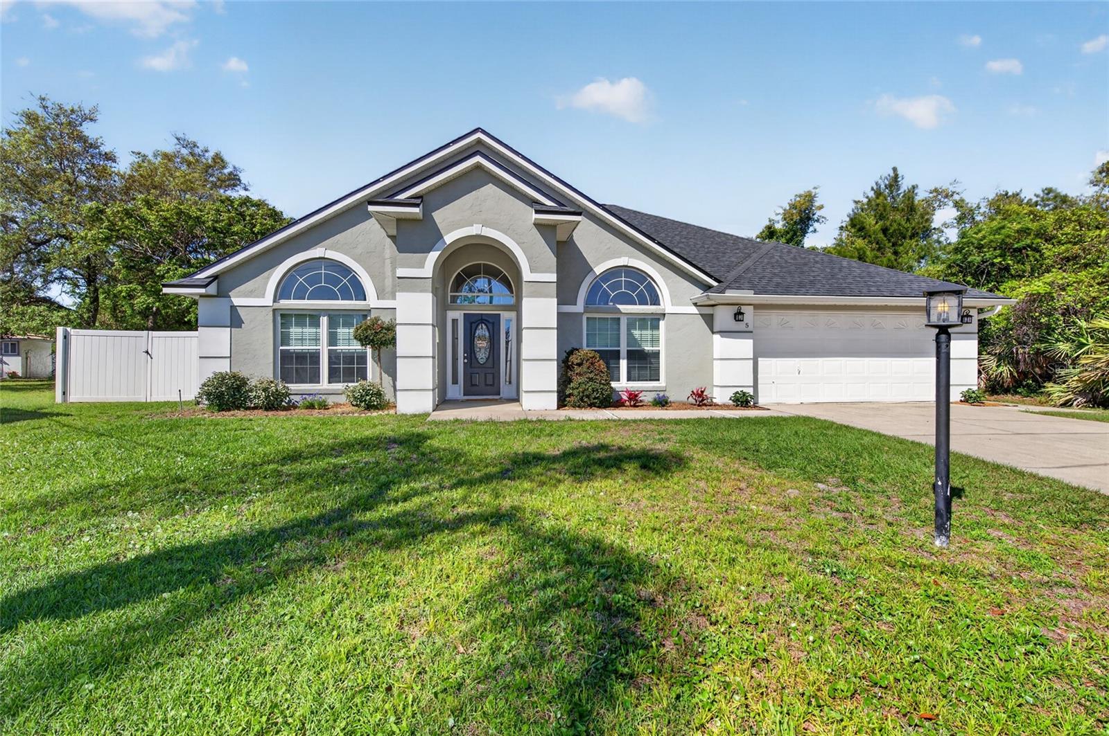 Image 4 of 31 For 5 Farr Place