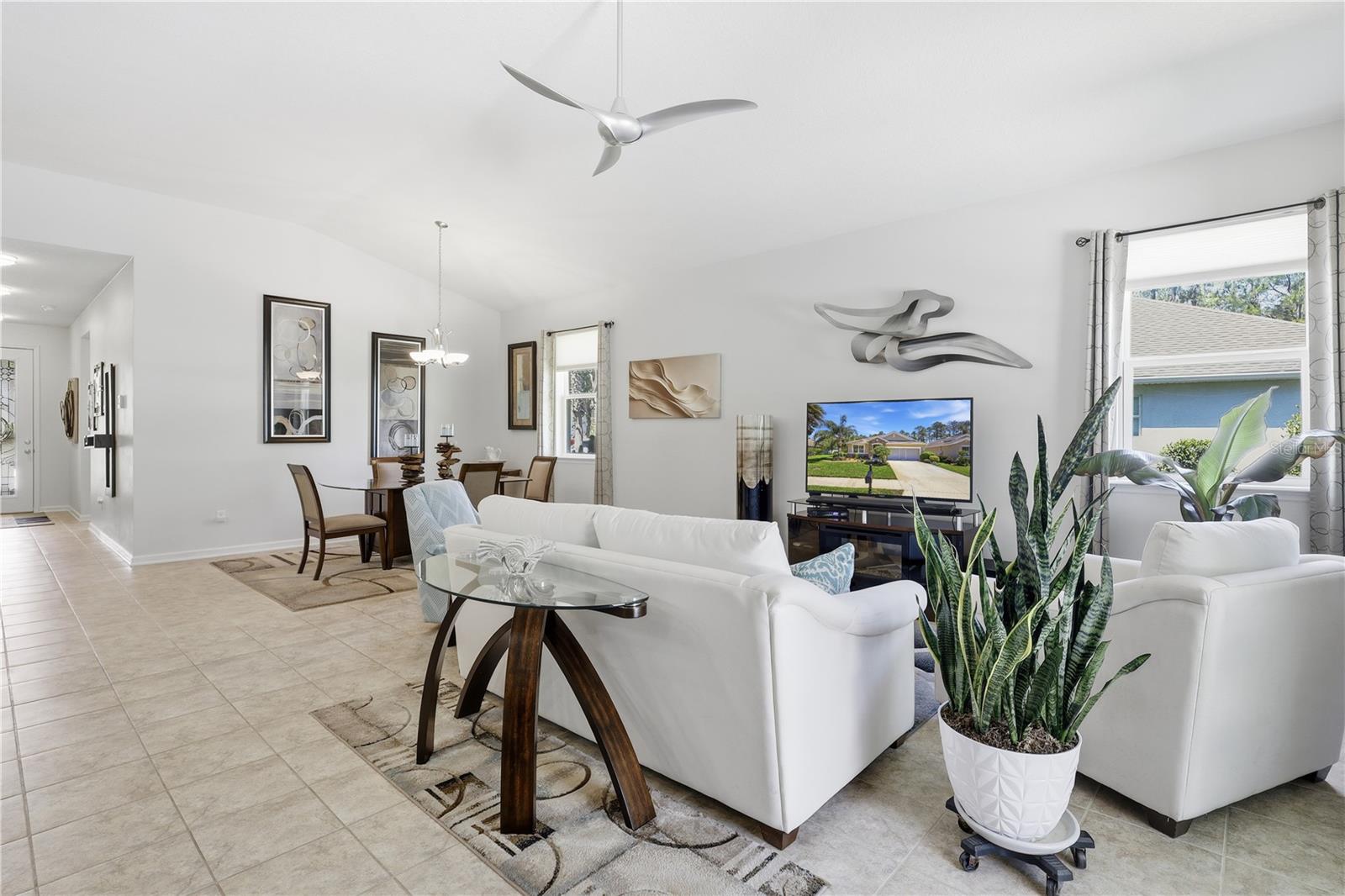 Image 10 of 47 For 124 Hummingbird Place