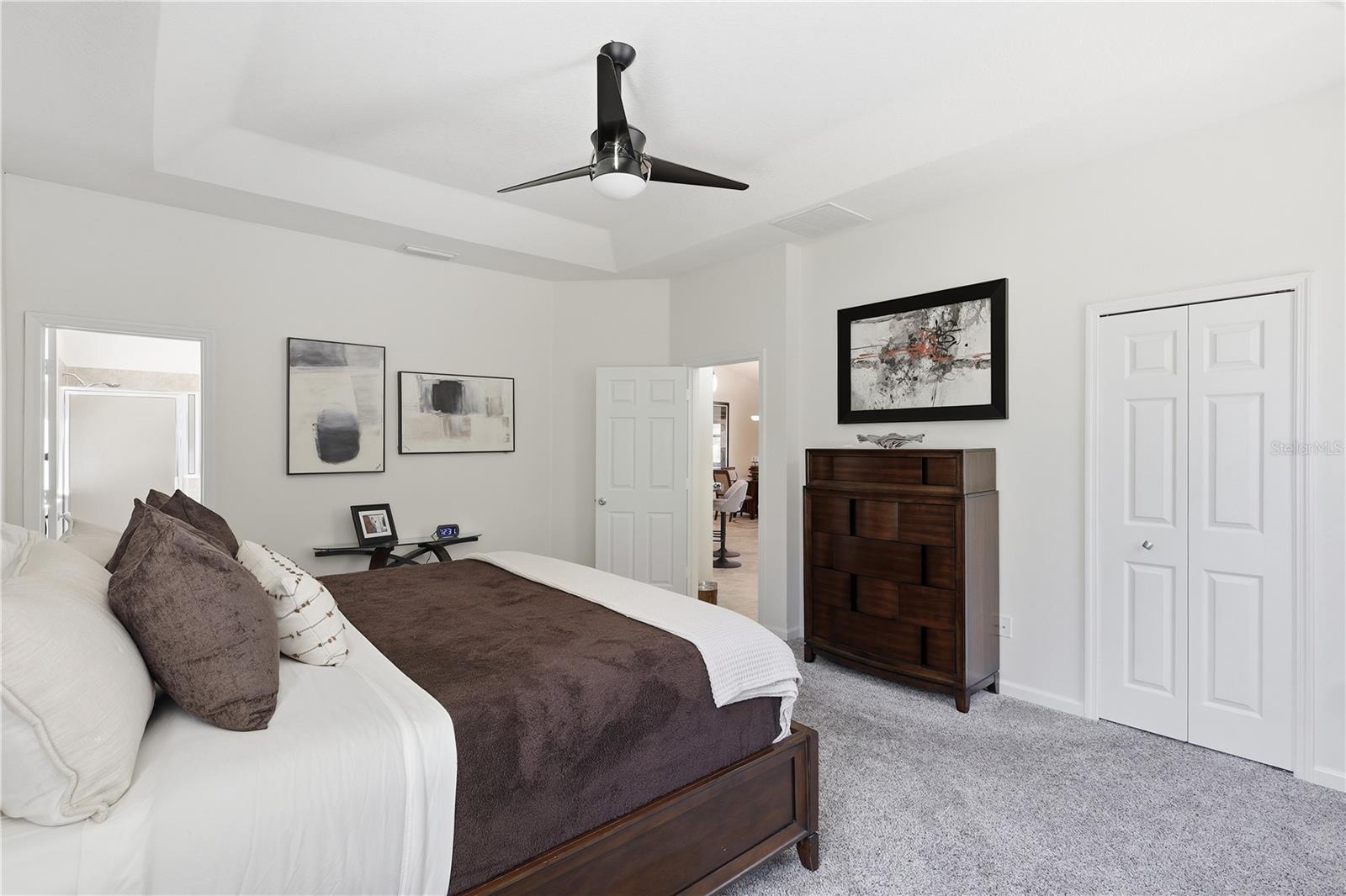 Image 13 of 47 For 124 Hummingbird Place