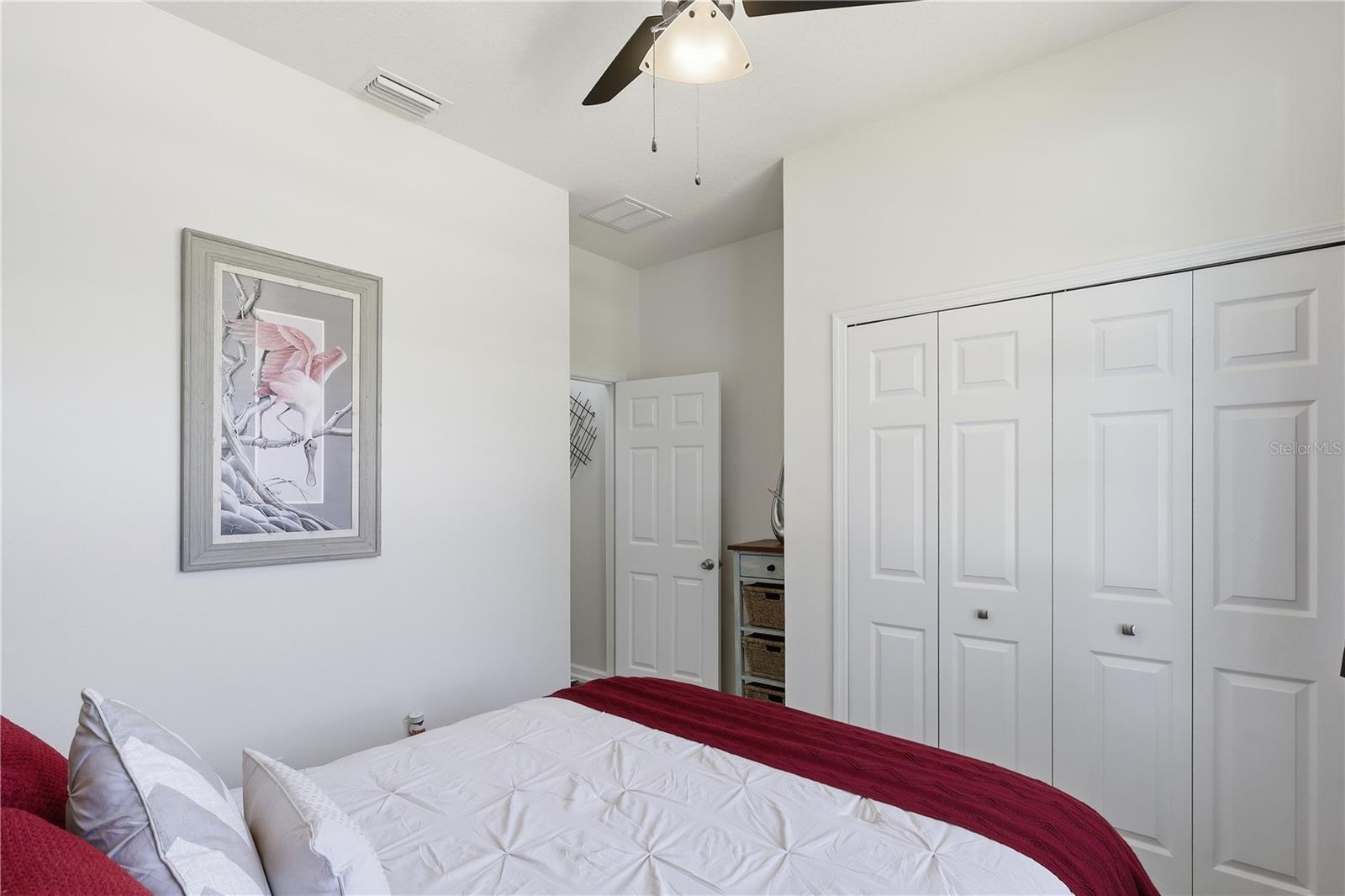 Image 19 of 47 For 124 Hummingbird Place