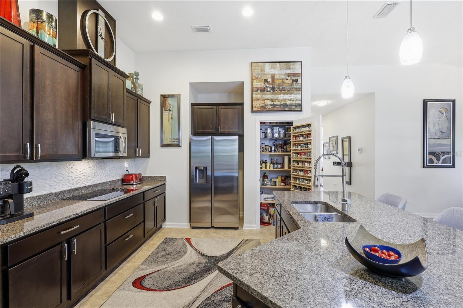 Image 7 of 47 For 124 Hummingbird Place