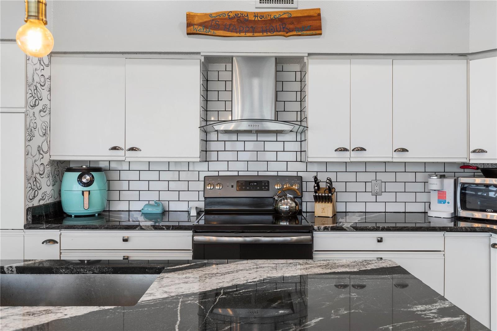 Image 24 of 100 For 901 Ocean Shore Boulevard