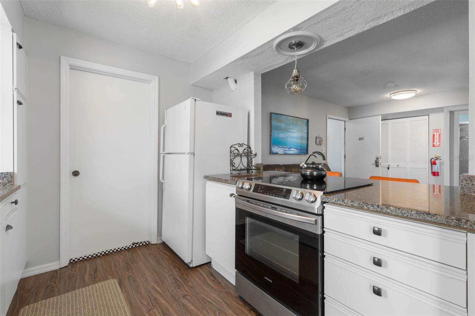 Image 69 of 100 For 901 Ocean Shore Boulevard