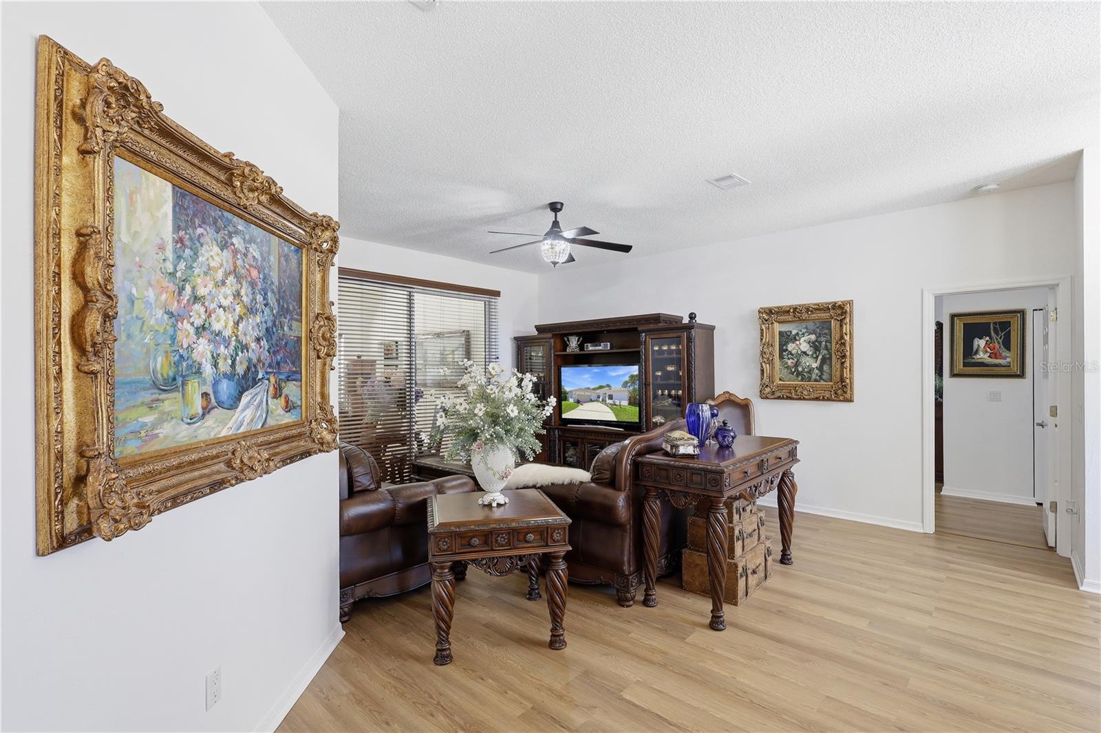 Image 6 of 42 For 43 Flemingwood Lane