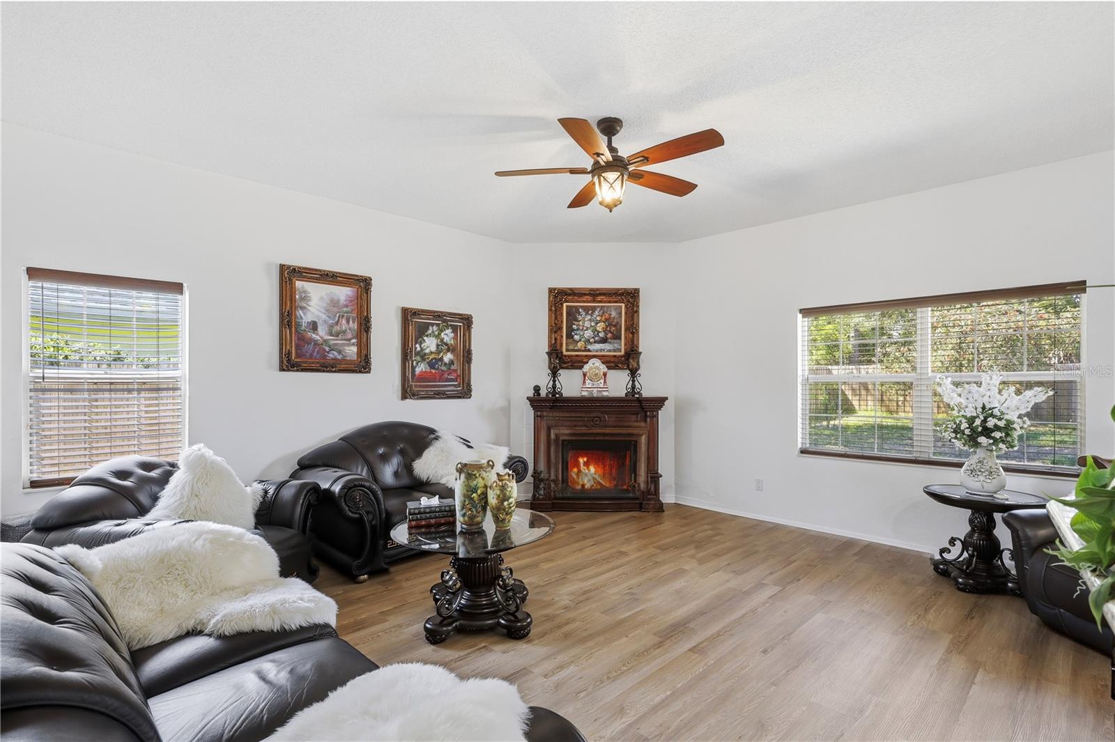 Image 8 of 42 For 43 Flemingwood Lane