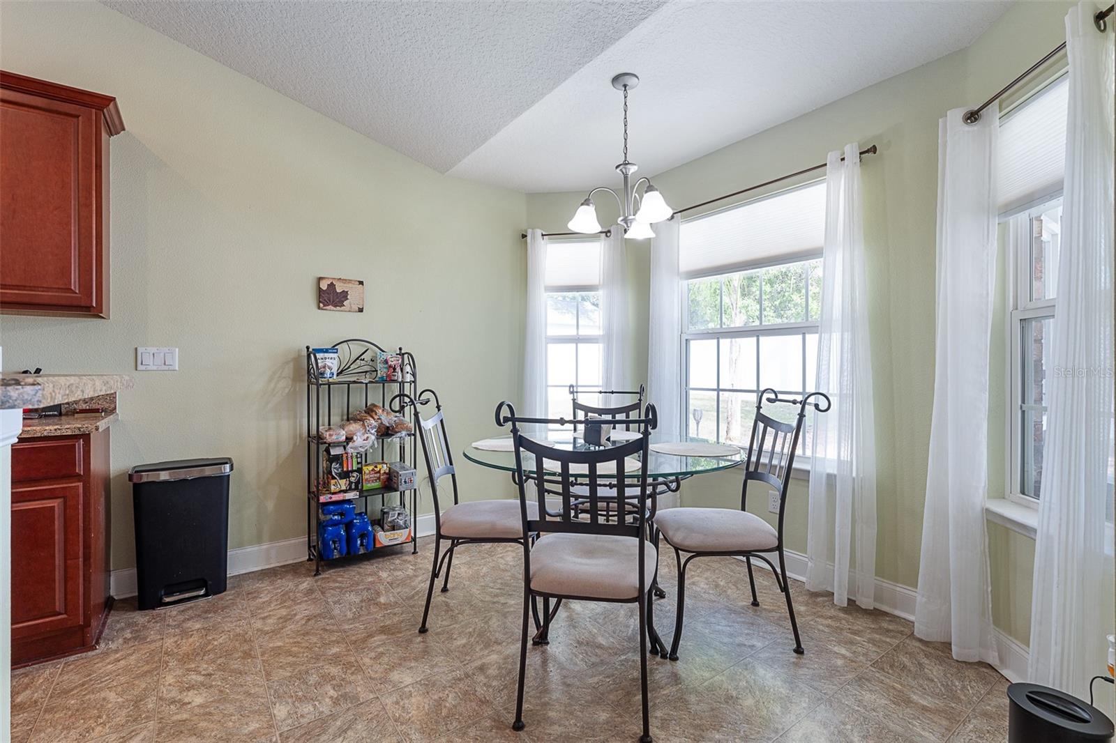 Image 14 of 63 For 19 Freemont Turn