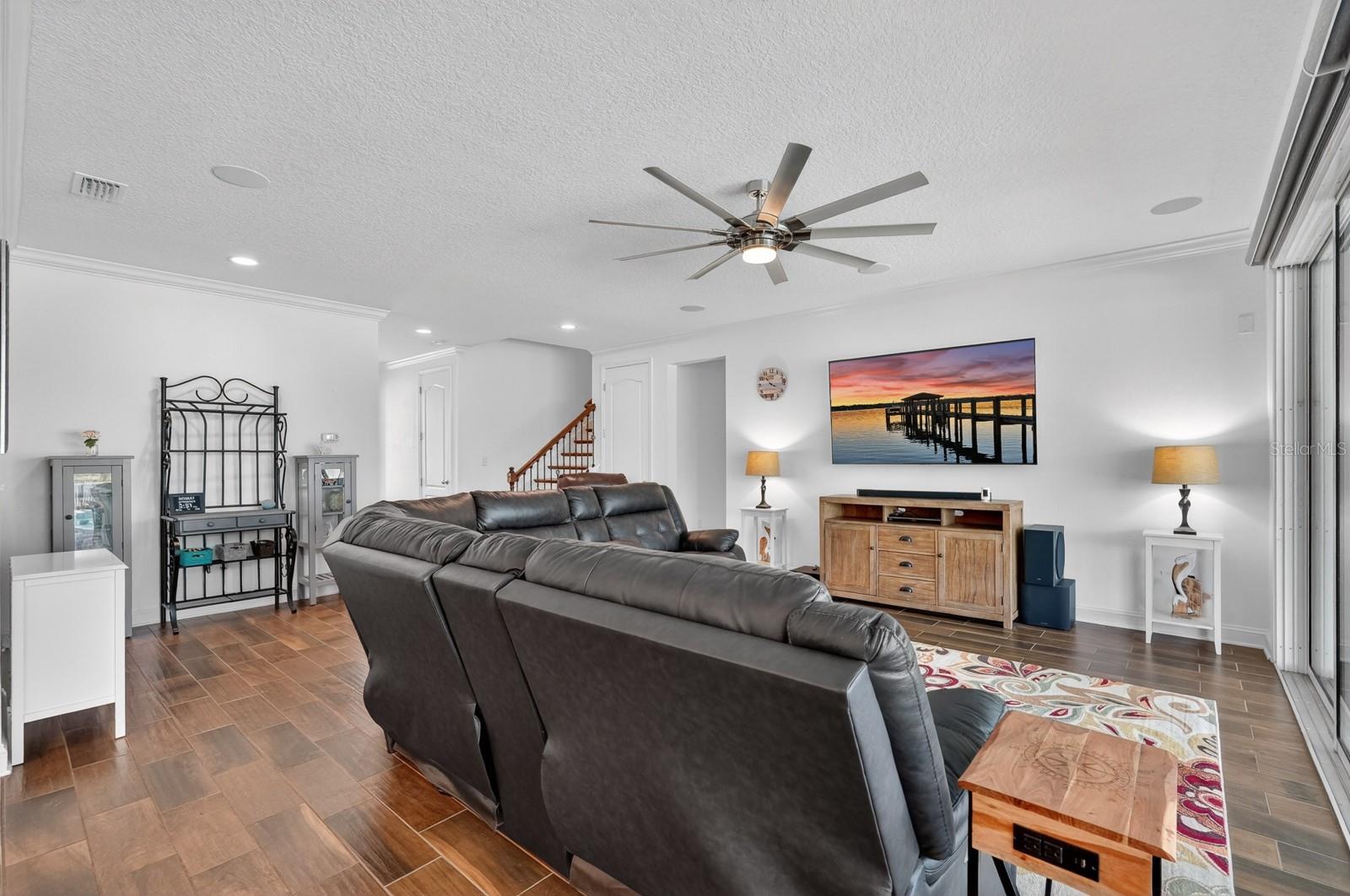 Image 17 of 62 For 34 Estero Court