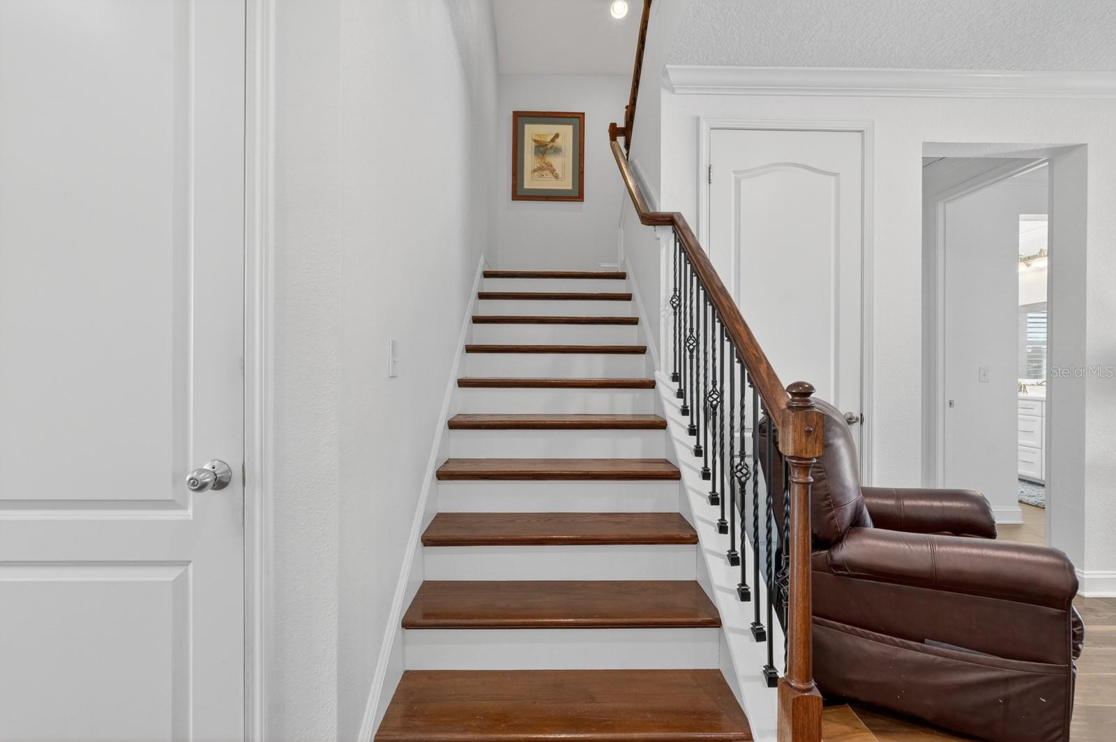 Image 33 of 62 For 34 Estero Court