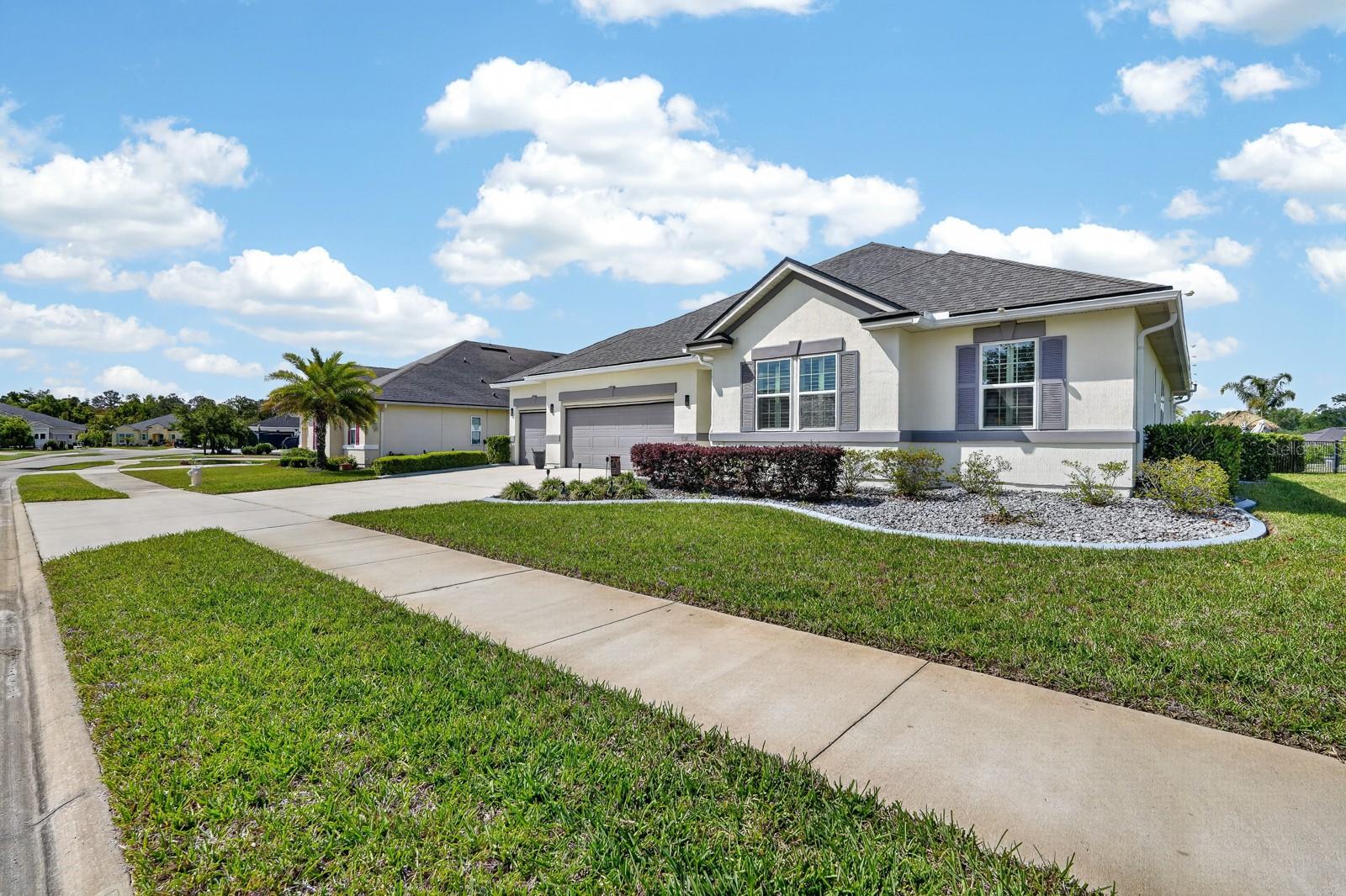 Image 6 of 62 For 34 Estero Court