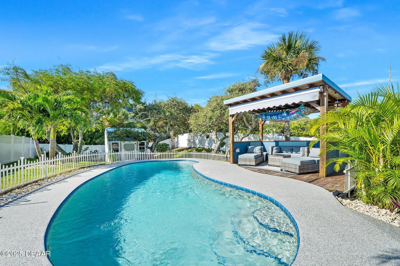 Image 10 of 71 For 448 Nautilus Avenue