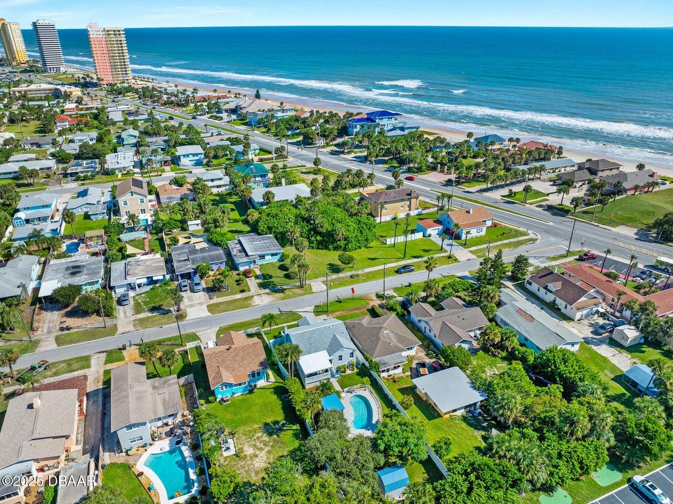 Image 5 of 71 For 448 Nautilus Avenue