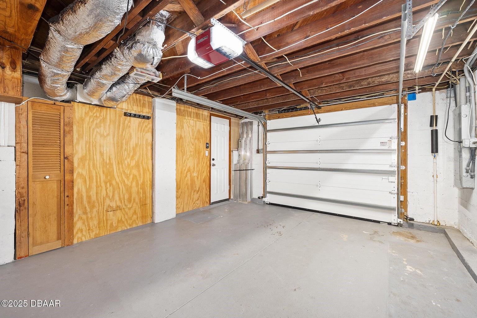 Image 69 of 71 For 448 Nautilus Avenue