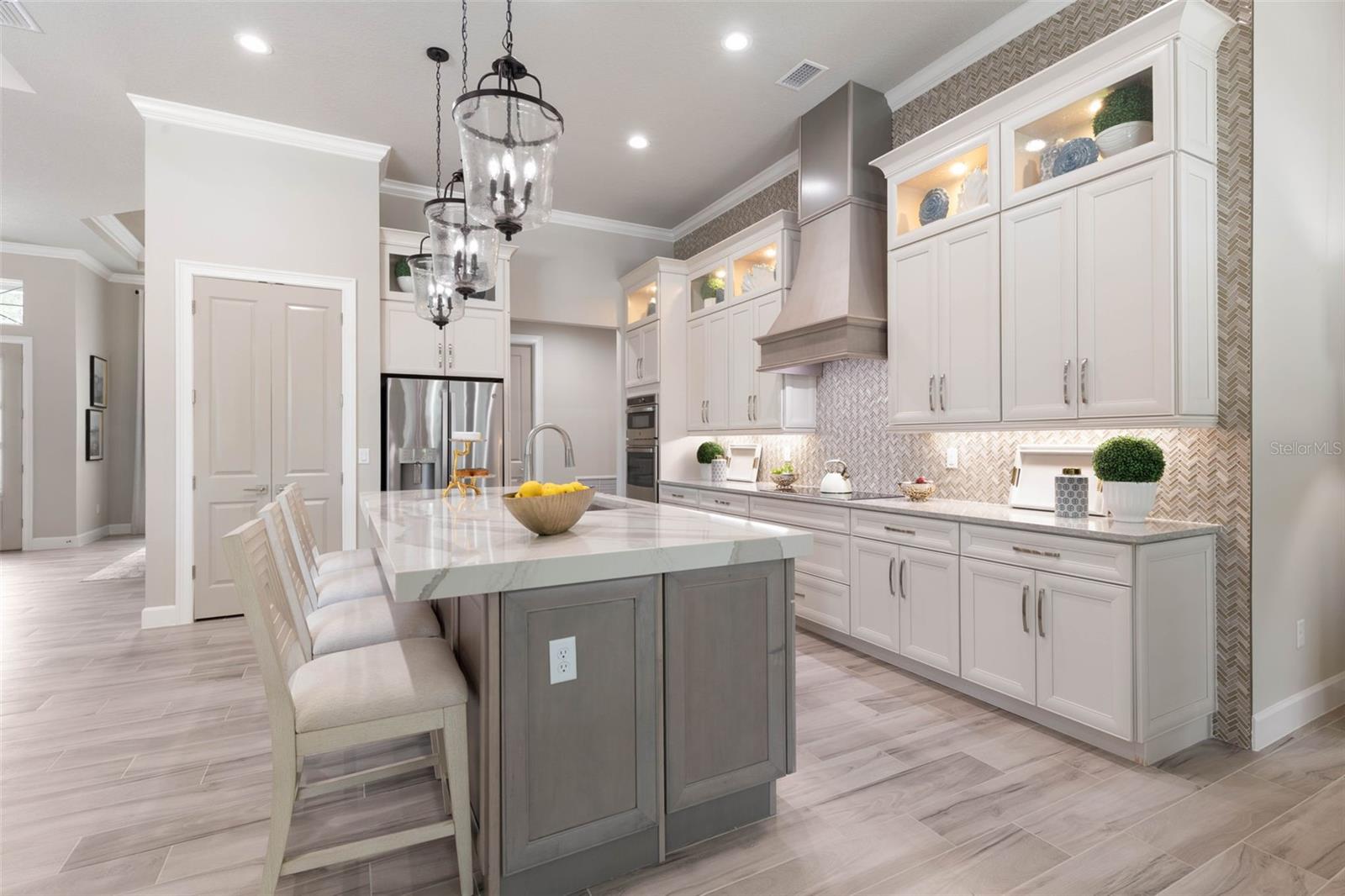 Image 13 of 85 For 20 Deer Park Drive