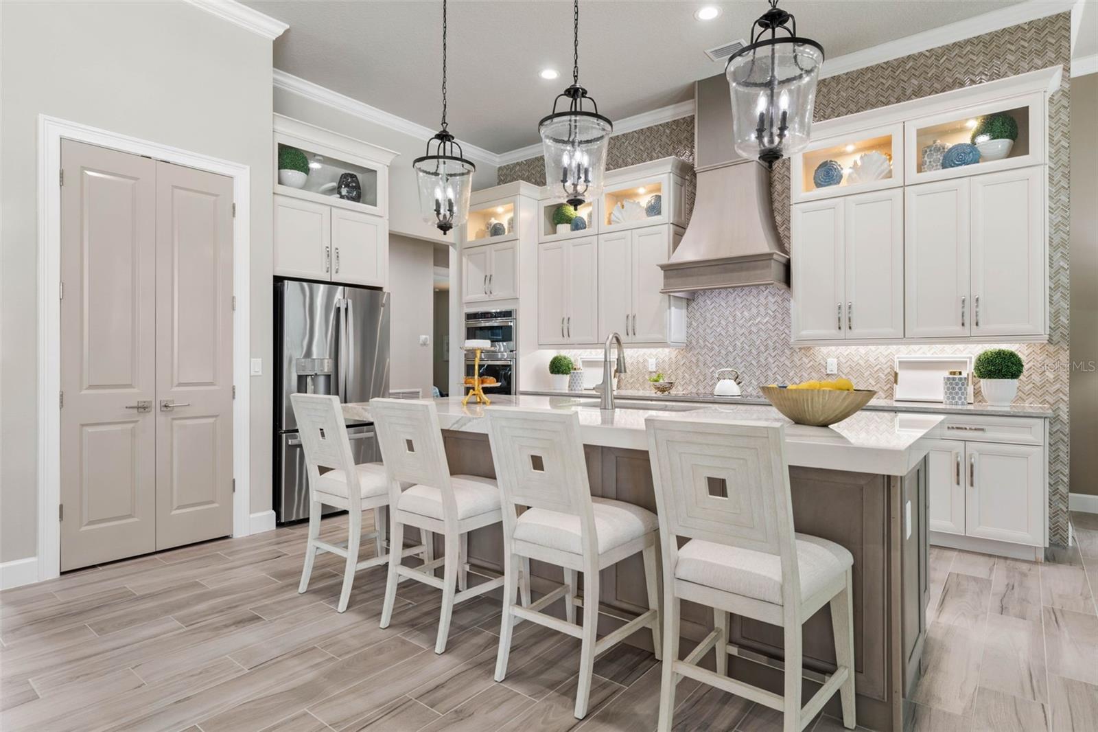 Image 18 of 85 For 20 Deer Park Drive