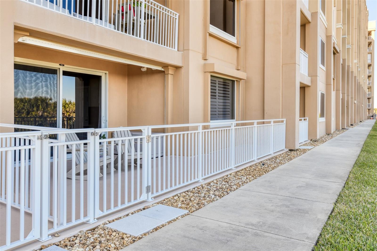 Image 14 of 35 For 60 Surfview Drive 123