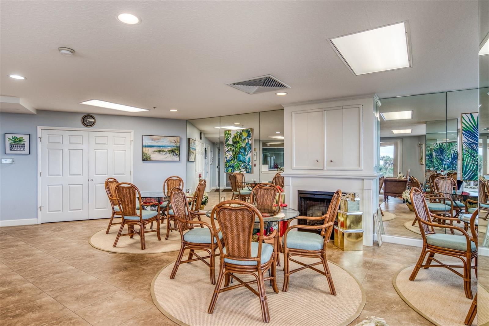 Image 31 of 35 For 60 Surfview Drive 123