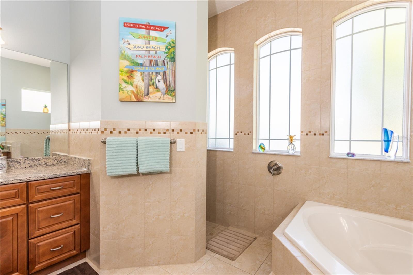 Image 20 of 52 For 45 Riverwalk Drive