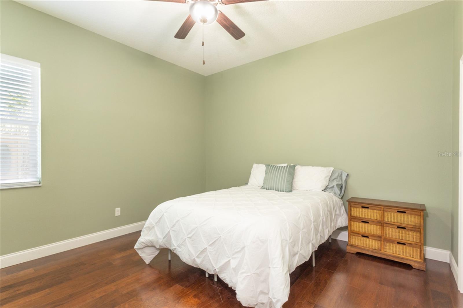 Image 27 of 52 For 45 Riverwalk Drive