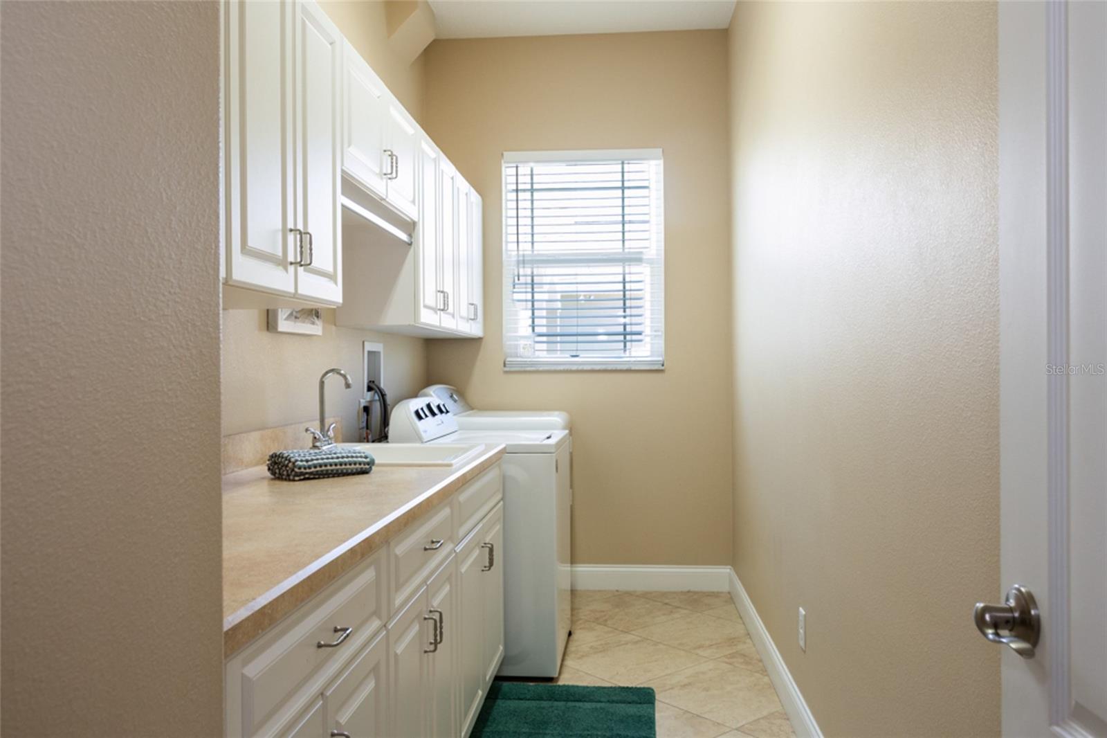 Image 28 of 52 For 45 Riverwalk Drive