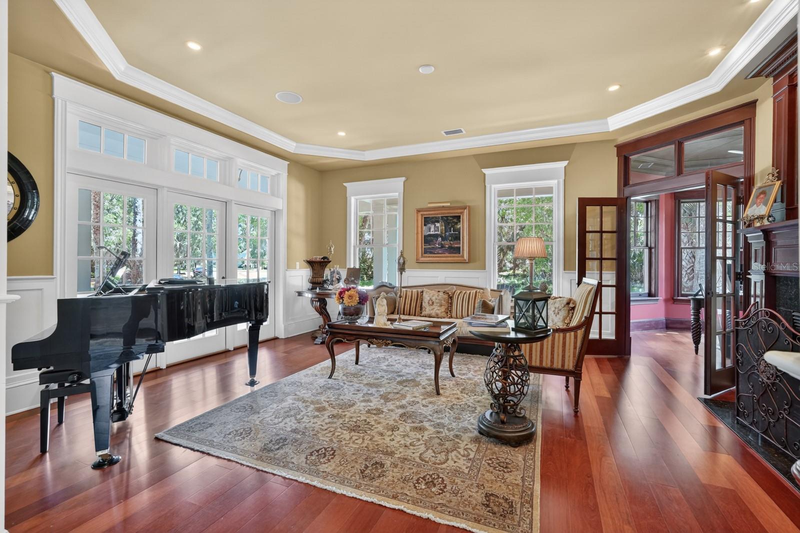 Image 18 of 98 For 32 Audubon Lane