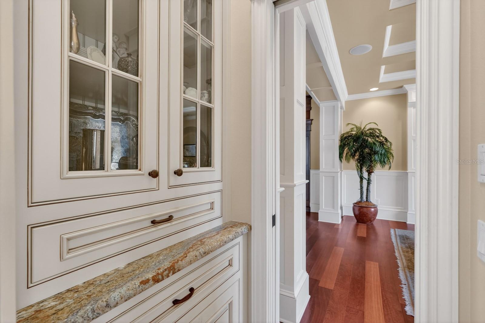 Image 21 of 98 For 32 Audubon Lane