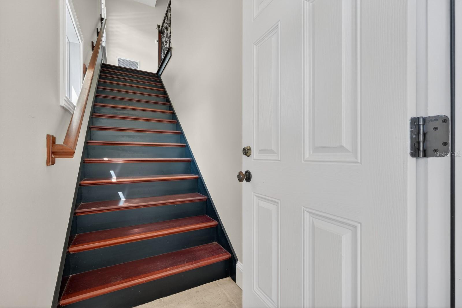 Image 45 of 98 For 32 Audubon Lane