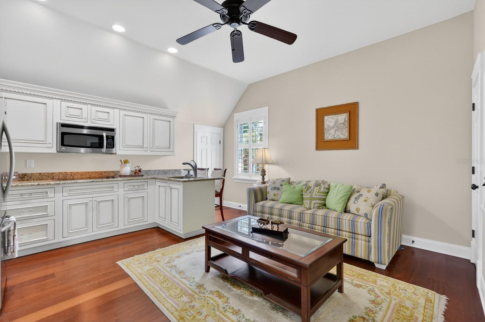 Image 47 of 98 For 32 Audubon Lane