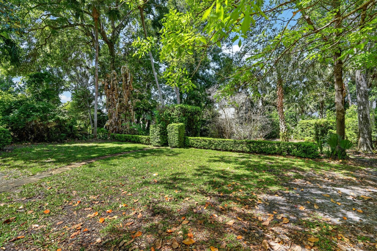 Image 75 of 98 For 32 Audubon Lane