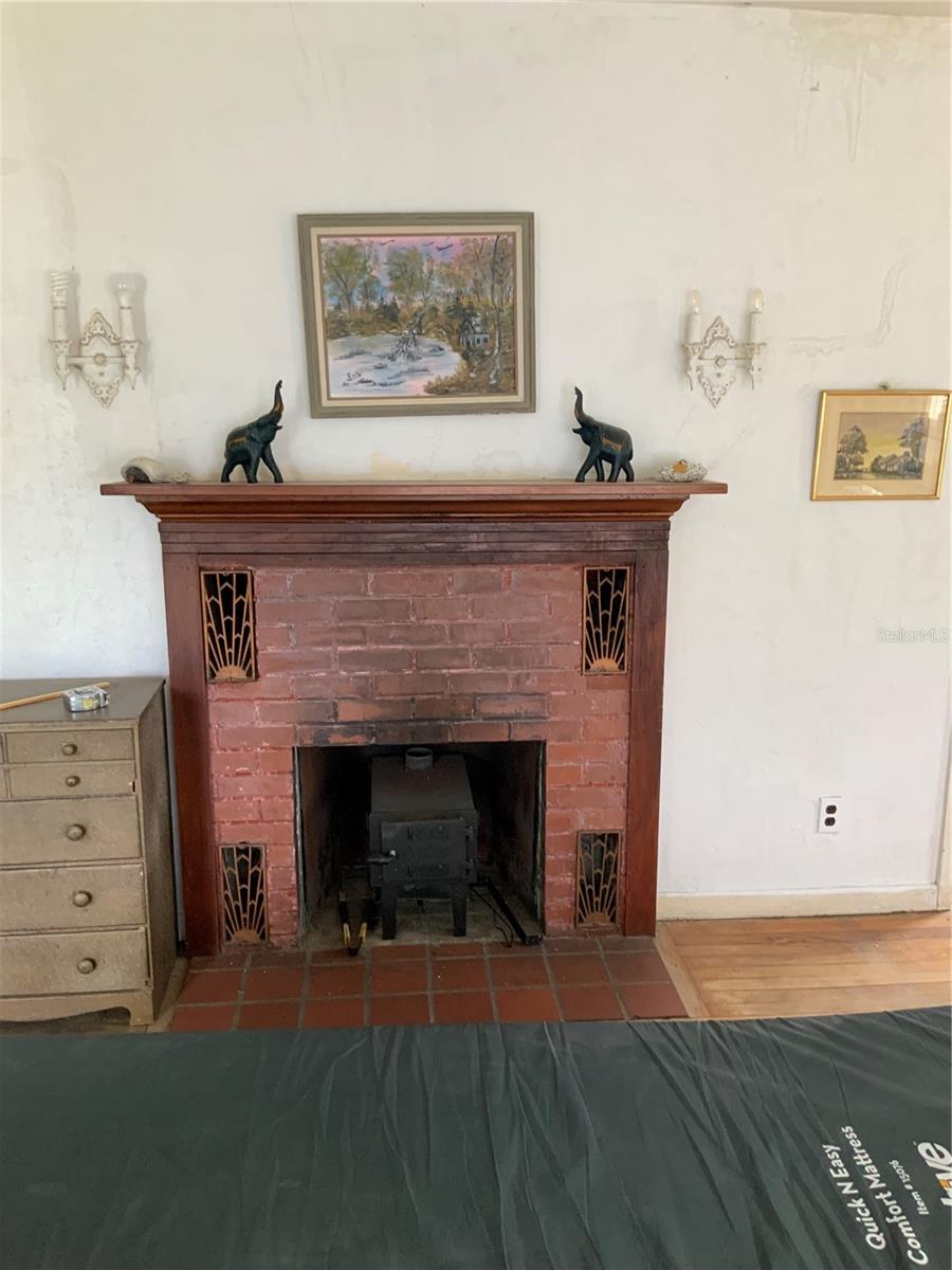 Image 12 of 18 For 116 Braddock Avenue