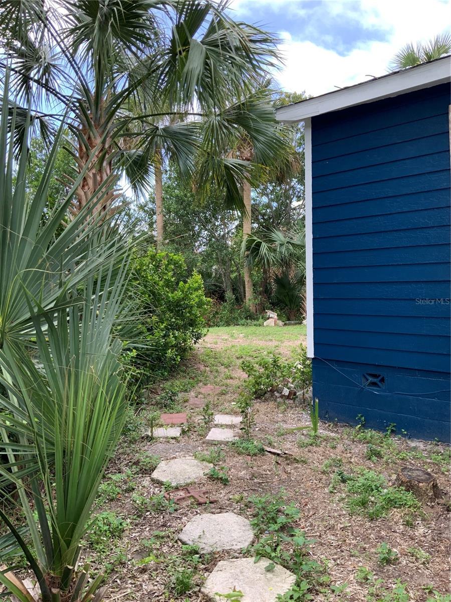 Image 13 of 18 For 116 Braddock Avenue