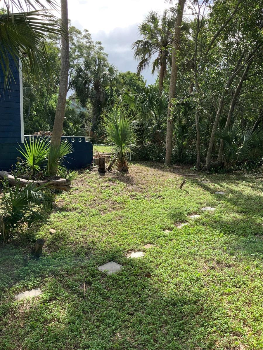 Image 16 of 18 For 116 Braddock Avenue