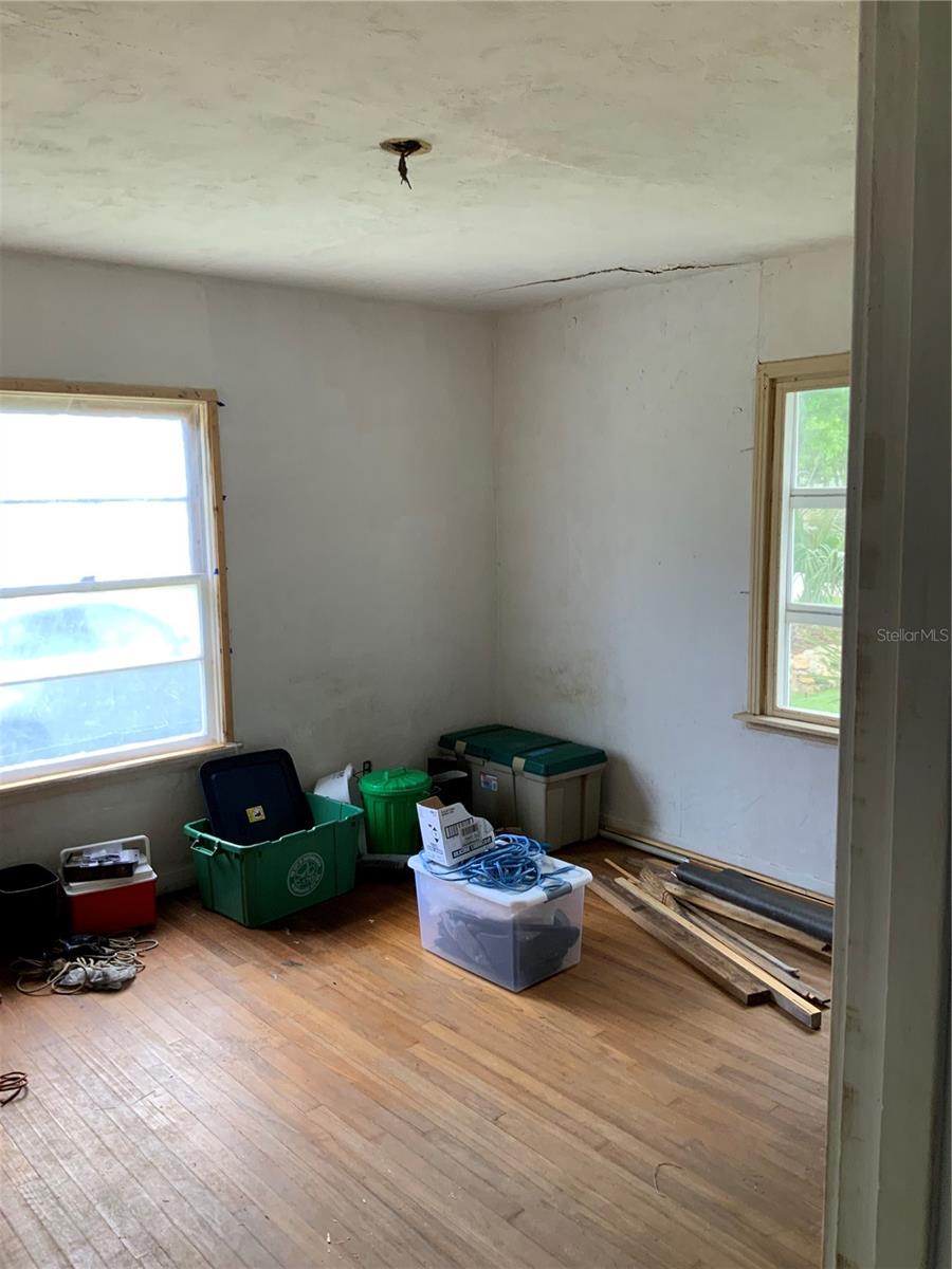 Image 7 of 18 For 116 Braddock Avenue