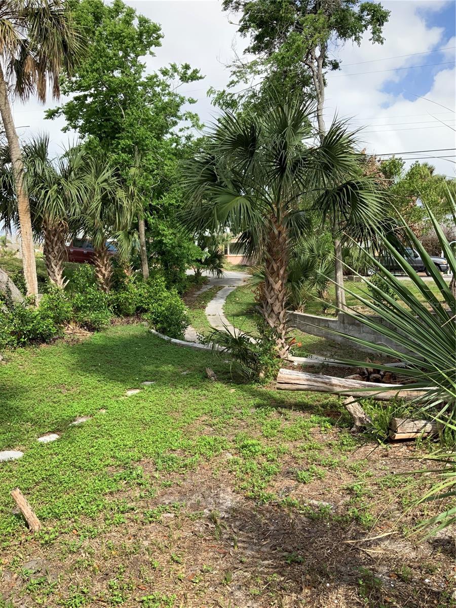 Image 8 of 18 For 116 Braddock Avenue