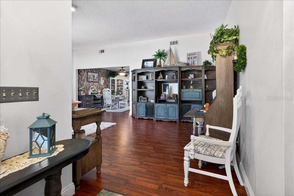 Image 27 of 54 For 43 Westfield Lane