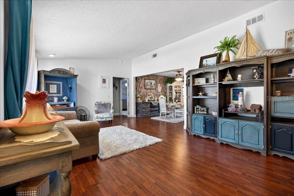 Image 29 of 54 For 43 Westfield Lane