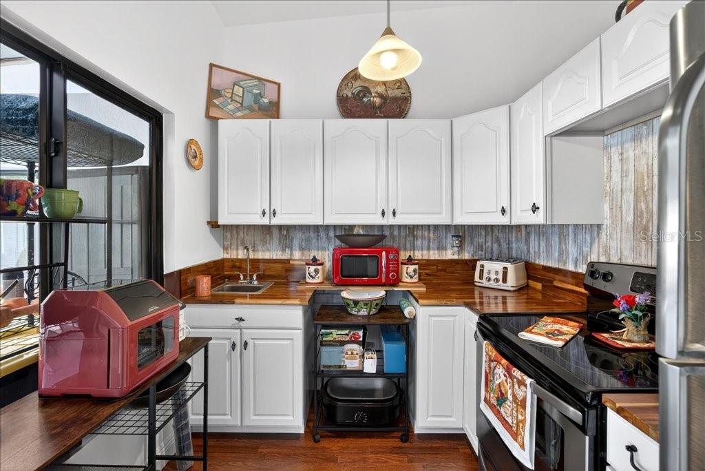 Image 42 of 54 For 43 Westfield Lane