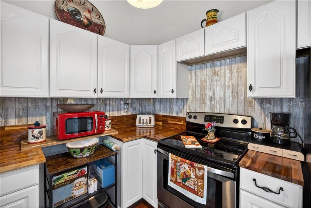 Image 43 of 54 For 43 Westfield Lane