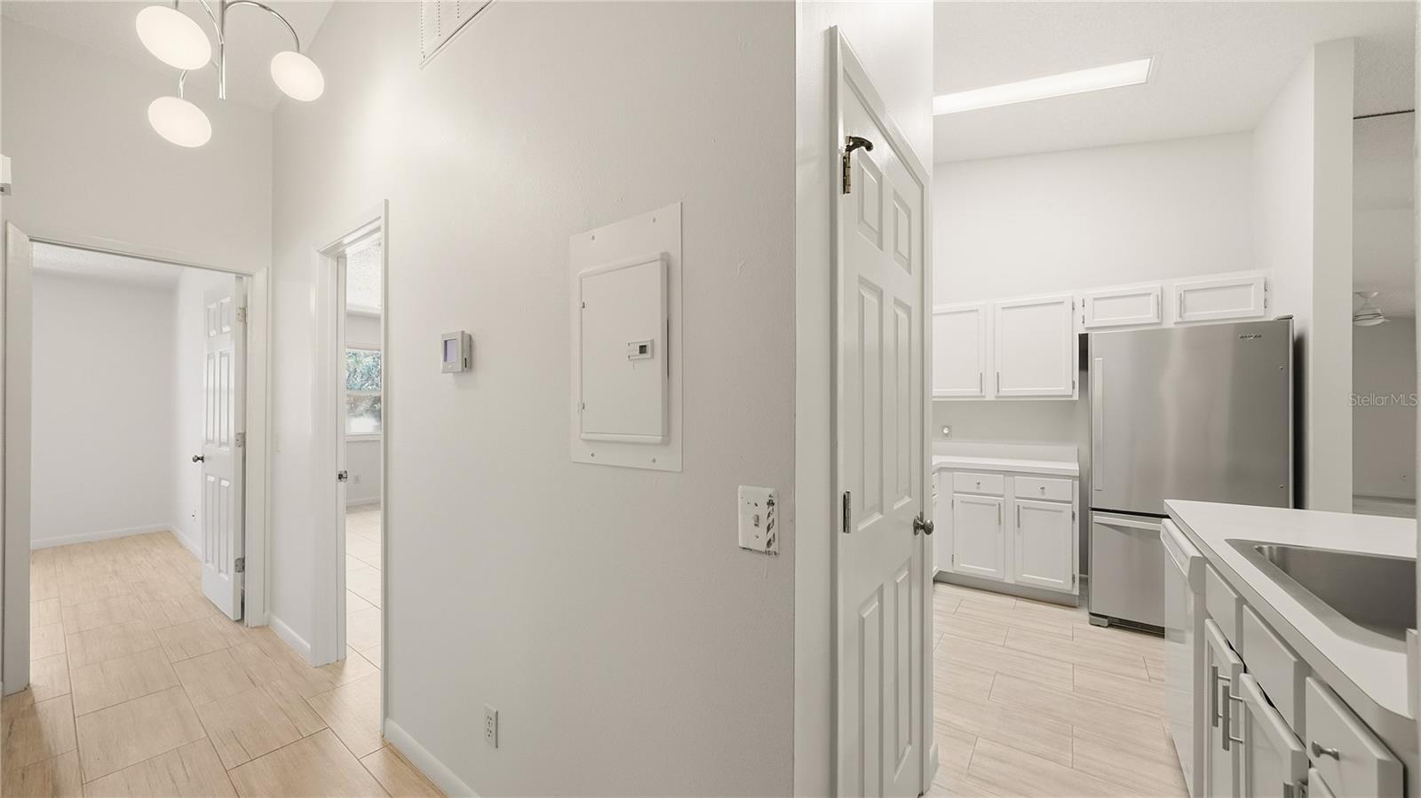 Image 16 of 50 For 32 Navarra Court