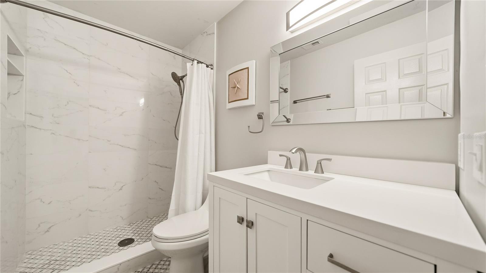 Image 22 of 50 For 32 Navarra Court